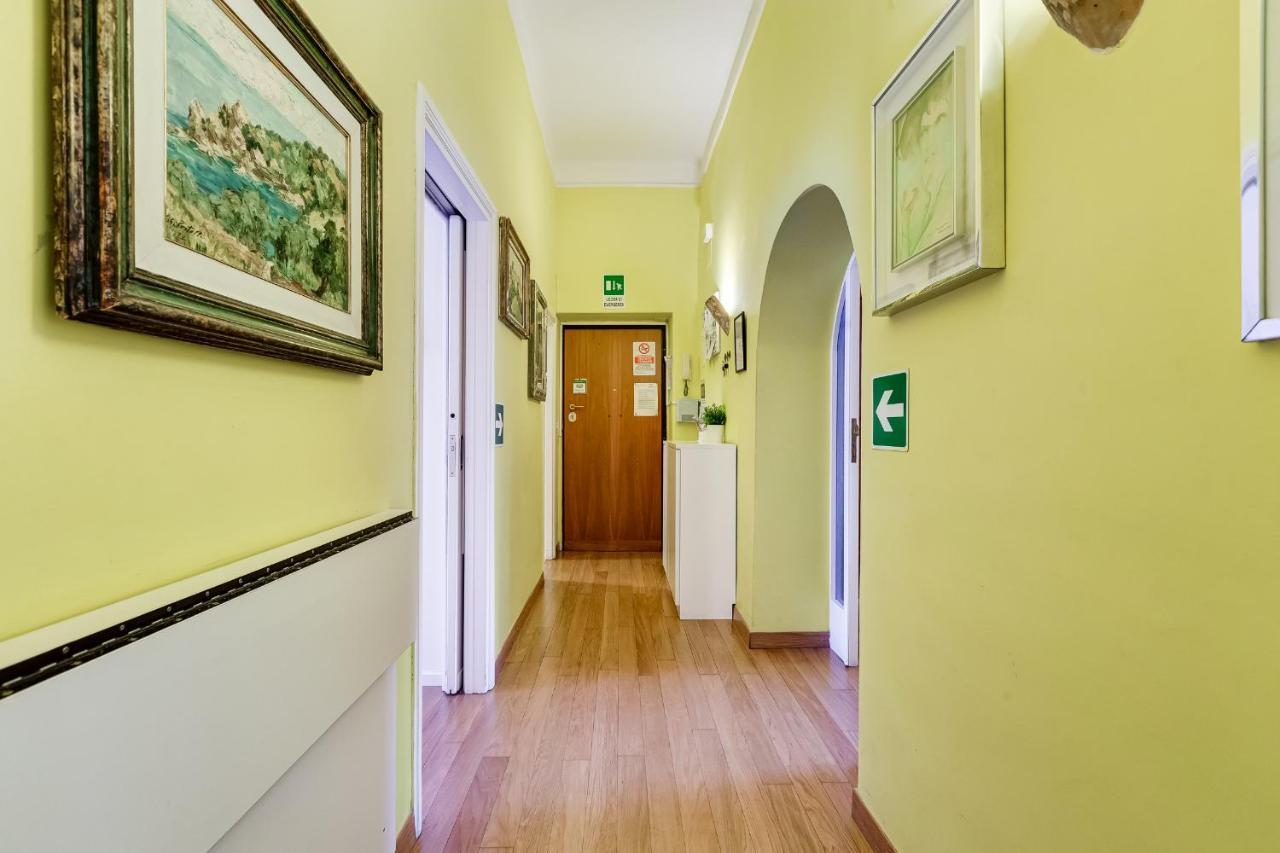 Andrea'S Vatican Museum Rom Exterior foto